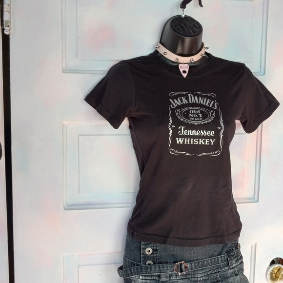 ⭐️Y2k emo/goth rare Jack Daniel's bartending top! Baby doll tee! 💕 - Picture 9 of 10